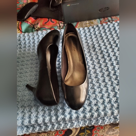 ComfortPlus by Predictions heels. - Picture 2 of 2